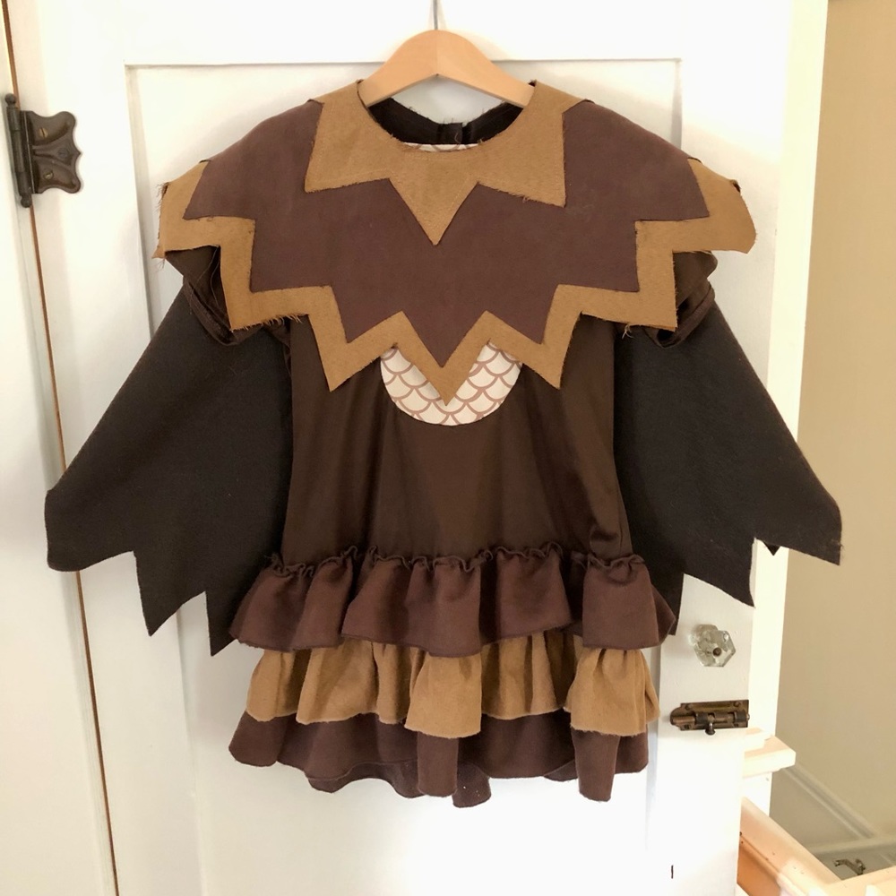 **Adorable kids’ owl costume**